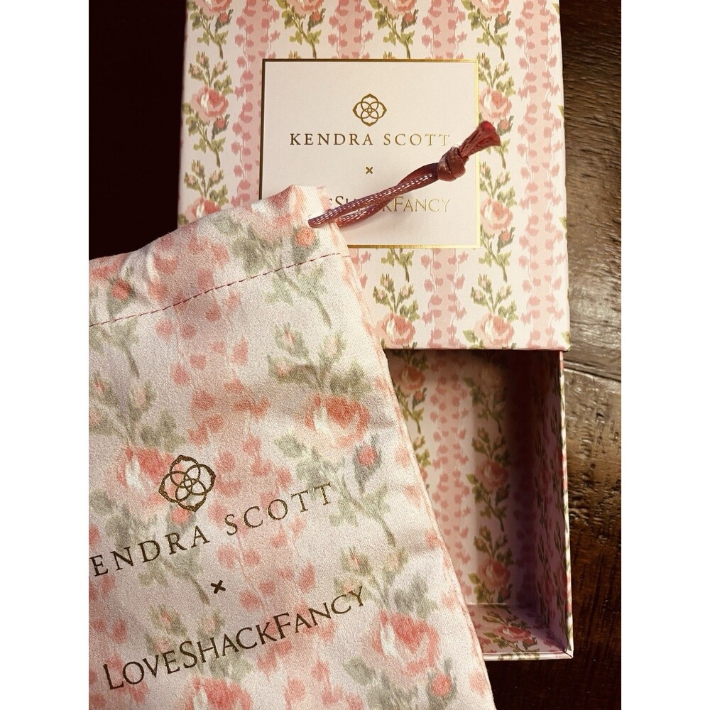 LoveShackFancy X Kendra Scott Elisa Luna Rosa Gold Bow Necklace Posey Pink NWT - Picture 4 of 4